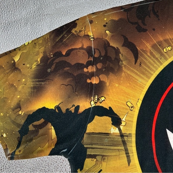 Marvel Deadpool Graphic All Over Print Red Yellow Superhero Tee Size Large - Picture 5 of 7